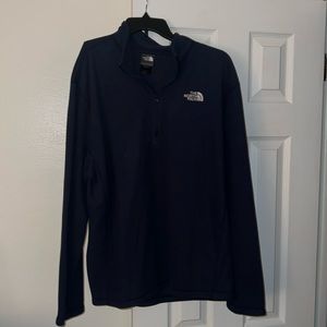 Navy Men’s Northface Fleece half zip